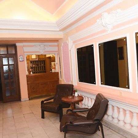 Hotel Beli Dvor Sombor Exterior foto