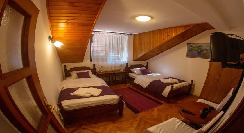 Hotel Beli Dvor Sombor Exterior foto