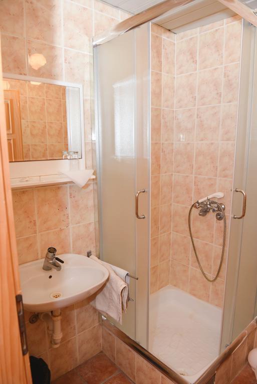 Hotel Beli Dvor Sombor Zimmer foto