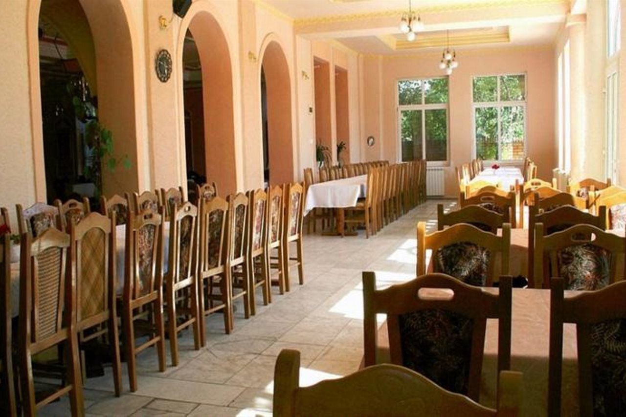 Hotel Beli Dvor Sombor Exterior foto