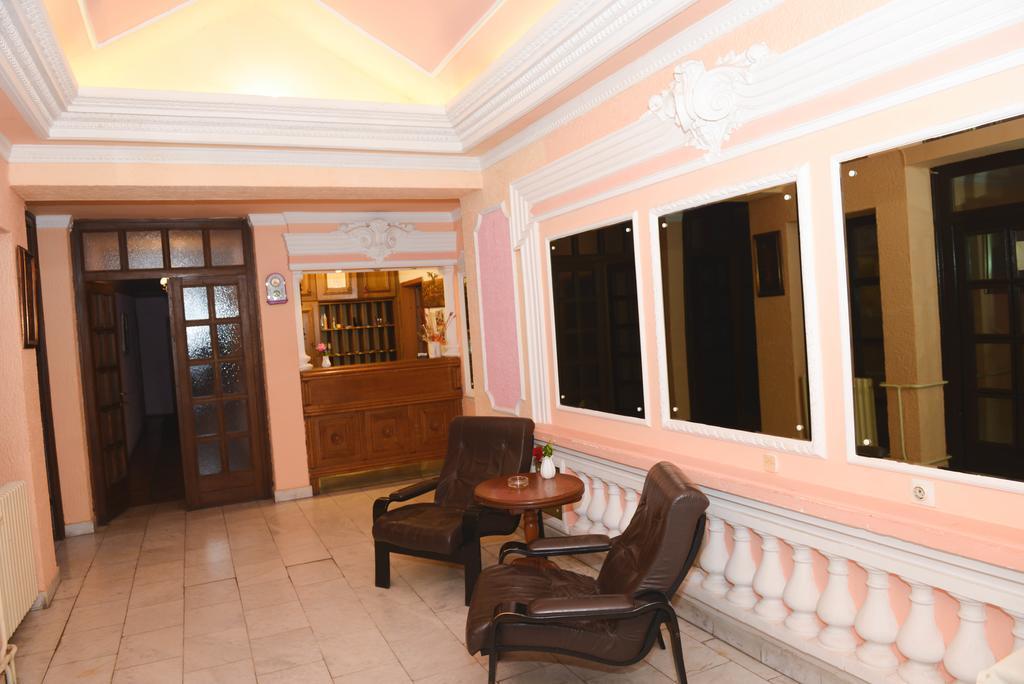 Hotel Beli Dvor Sombor Exterior foto