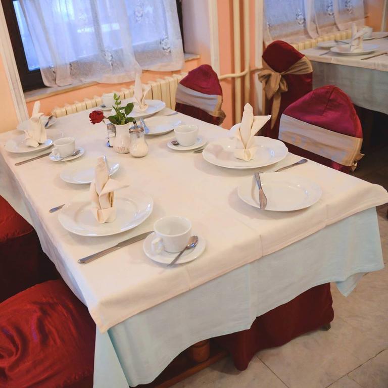 Hotel Beli Dvor Sombor Exterior foto